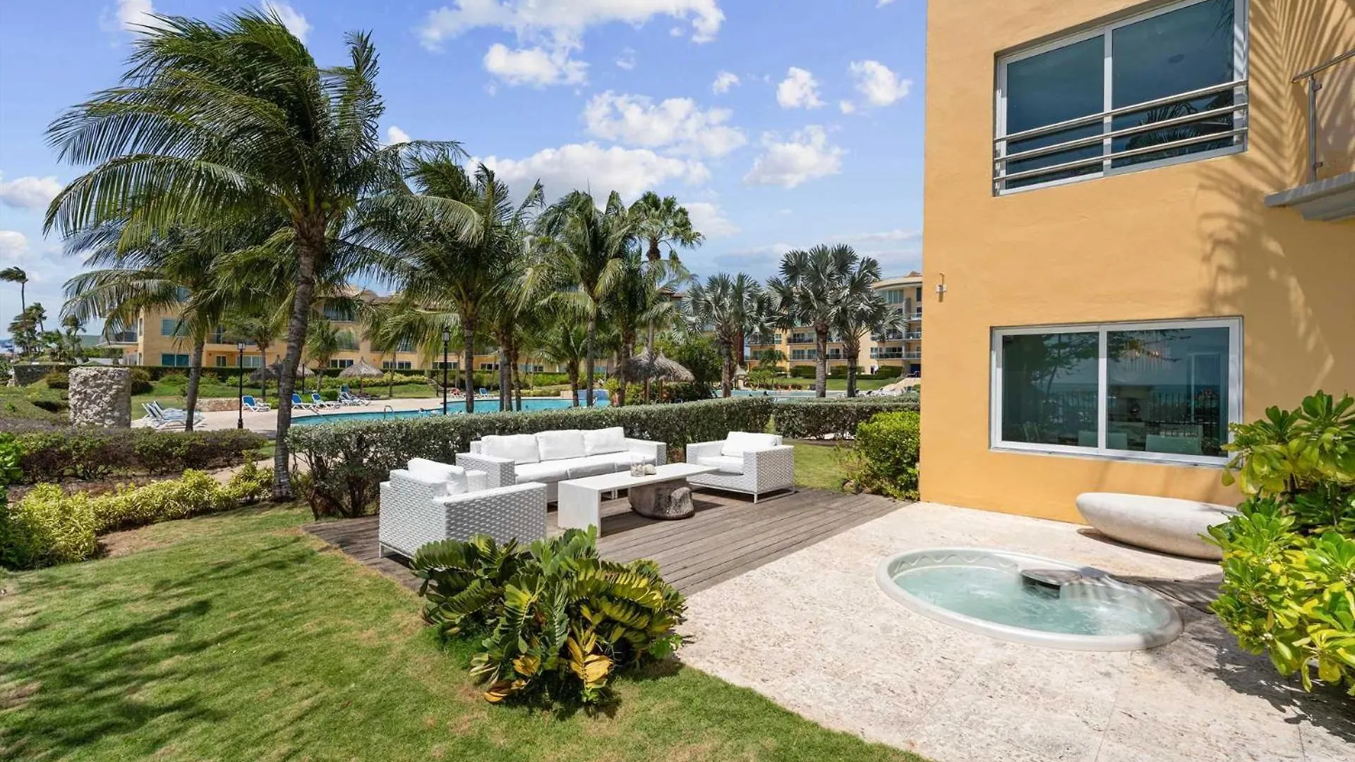 בית נופש פאלם ביץ' Beachfront - Grand Regency 5Br Condo - Bg131