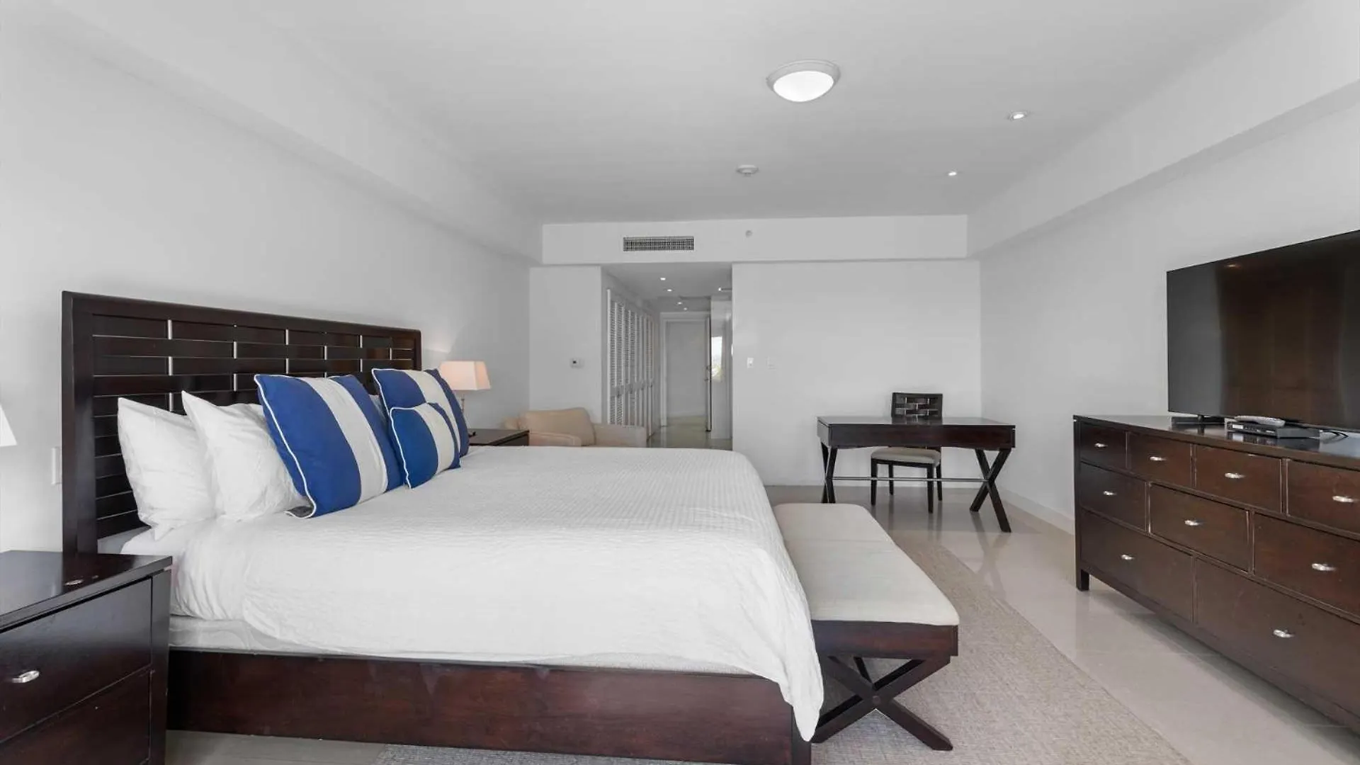פאלם ביץ' Beachfront - Grand Regency 5Br Condo - Bg131 ארובה