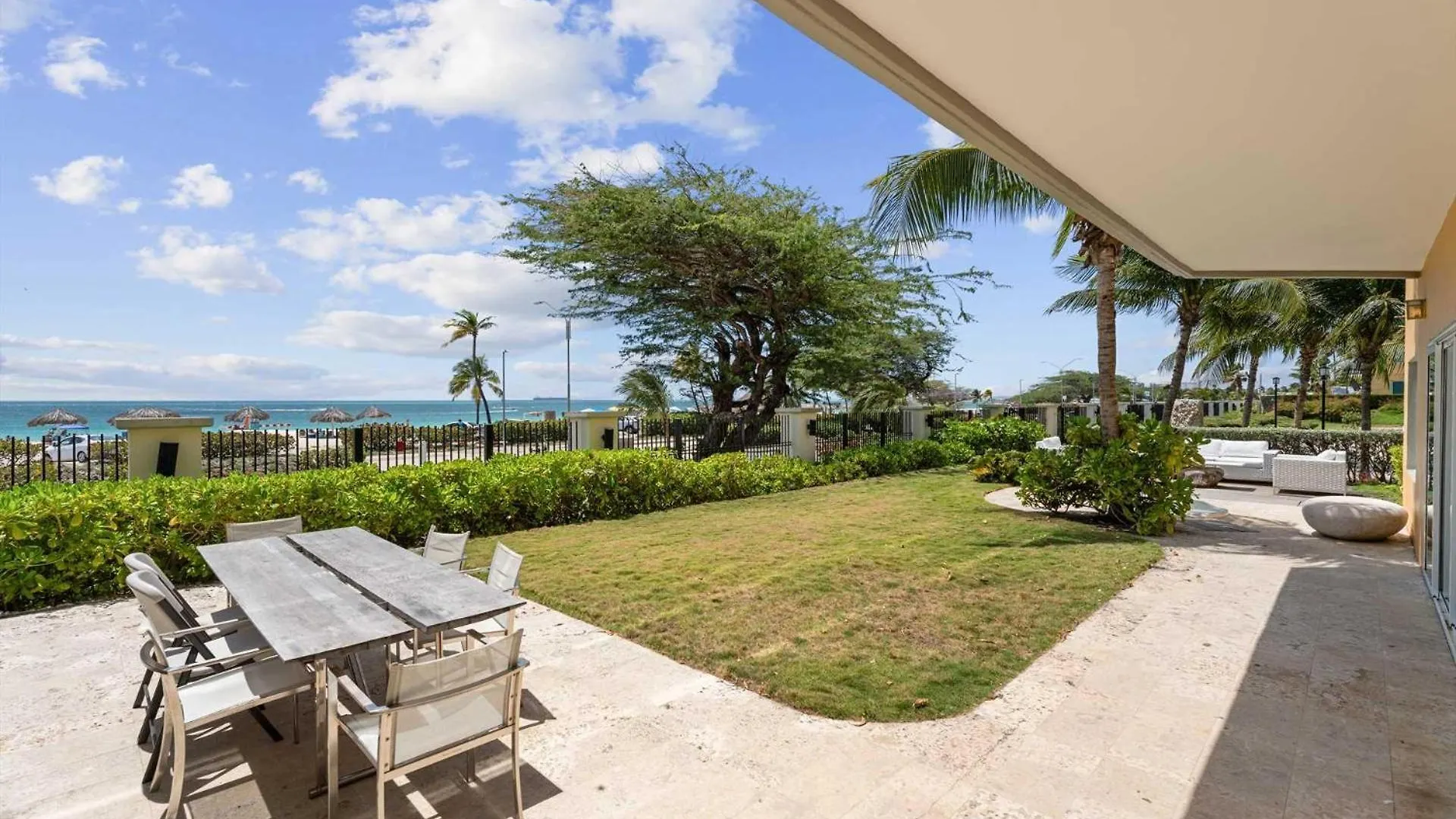 פאלם ביץ' Beachfront - Grand Regency 5Br Condo - Bg131 0*, פאלם ביץ' ארובה