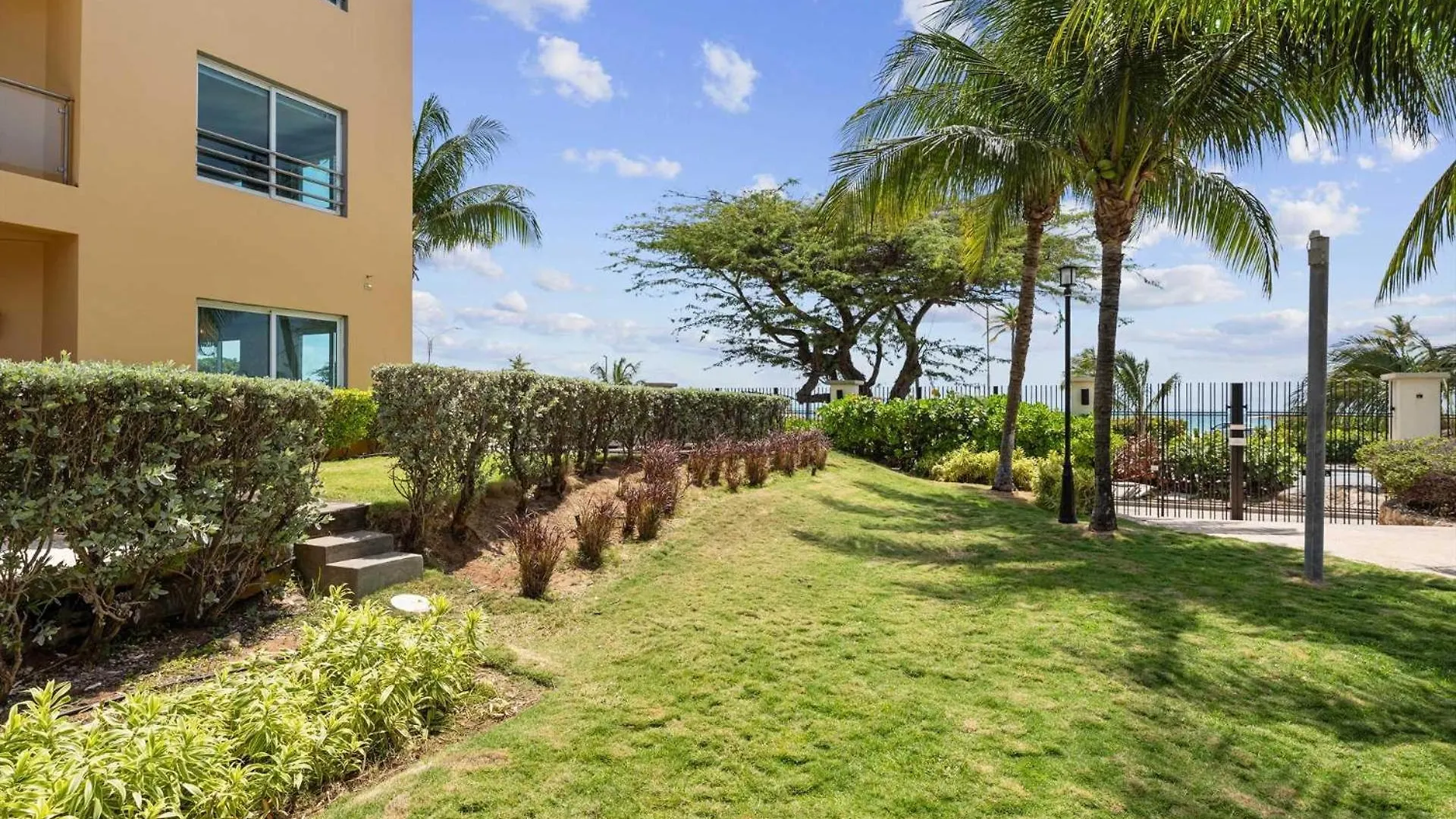 Beachfront - Grand Regency 5Br Condo - Bg131 팜비치