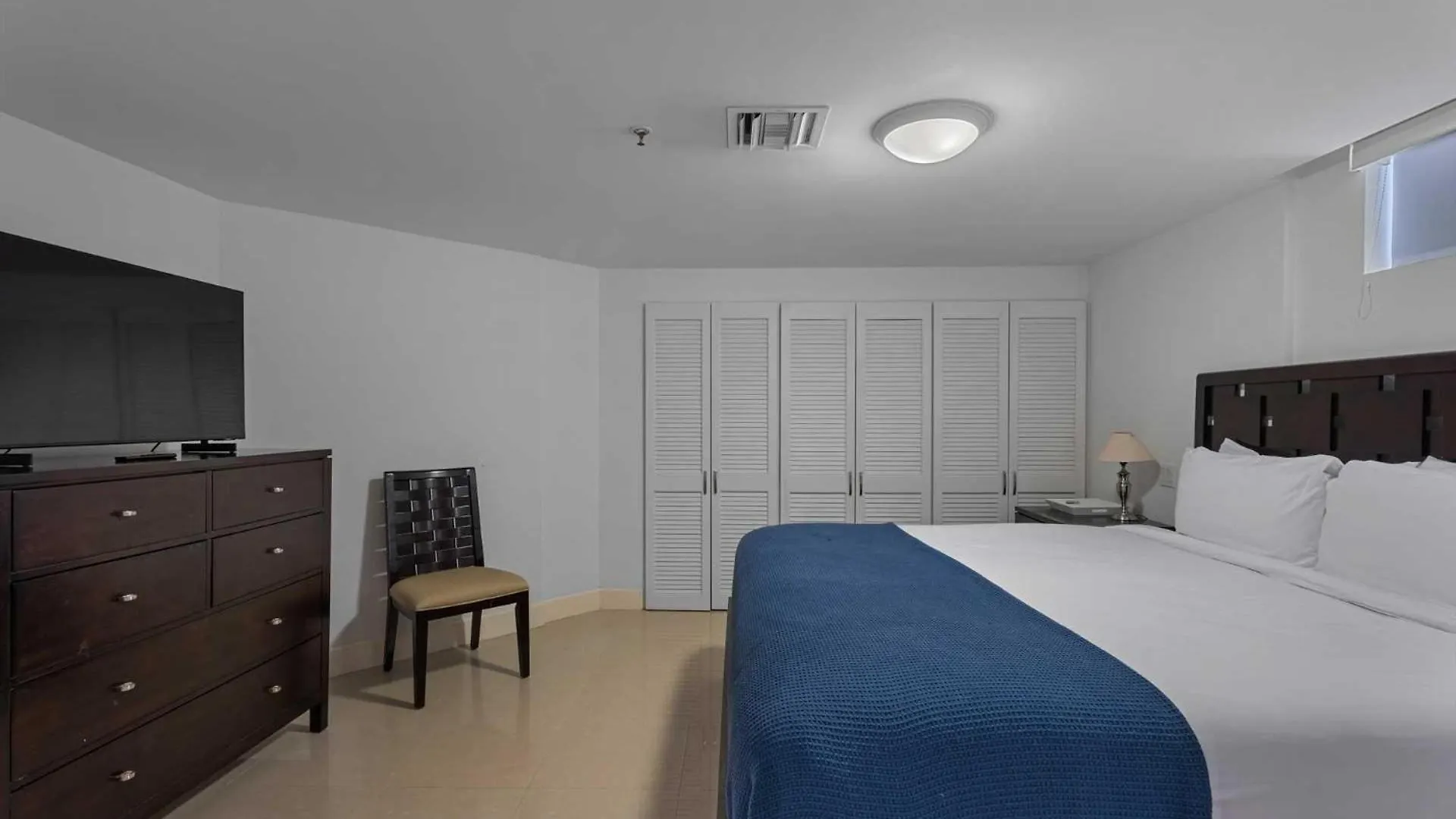 펜션 Beachfront - Grand Regency 5Br Condo - Bg131 팜비치 아루바