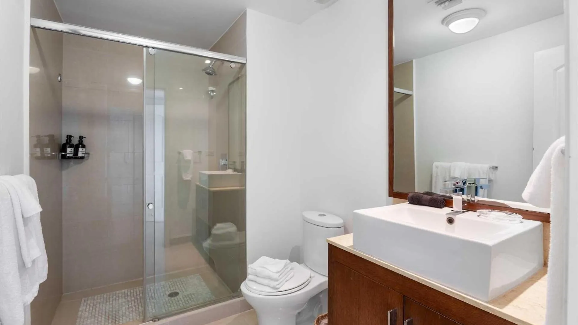 Beachfront - Grand Regency 5Br Condo - Bg131 팜비치 0*,  아루바